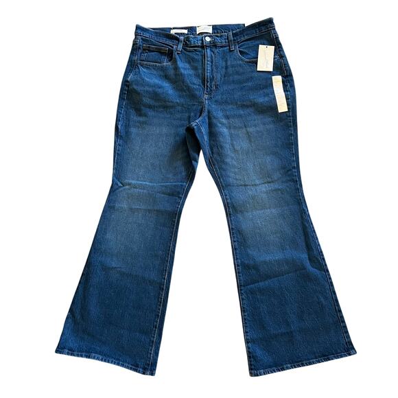 Universal Thread Flare Jeans 16 Short Med Wash High Rise Denim Womens Stretch - Picture 1 of 8